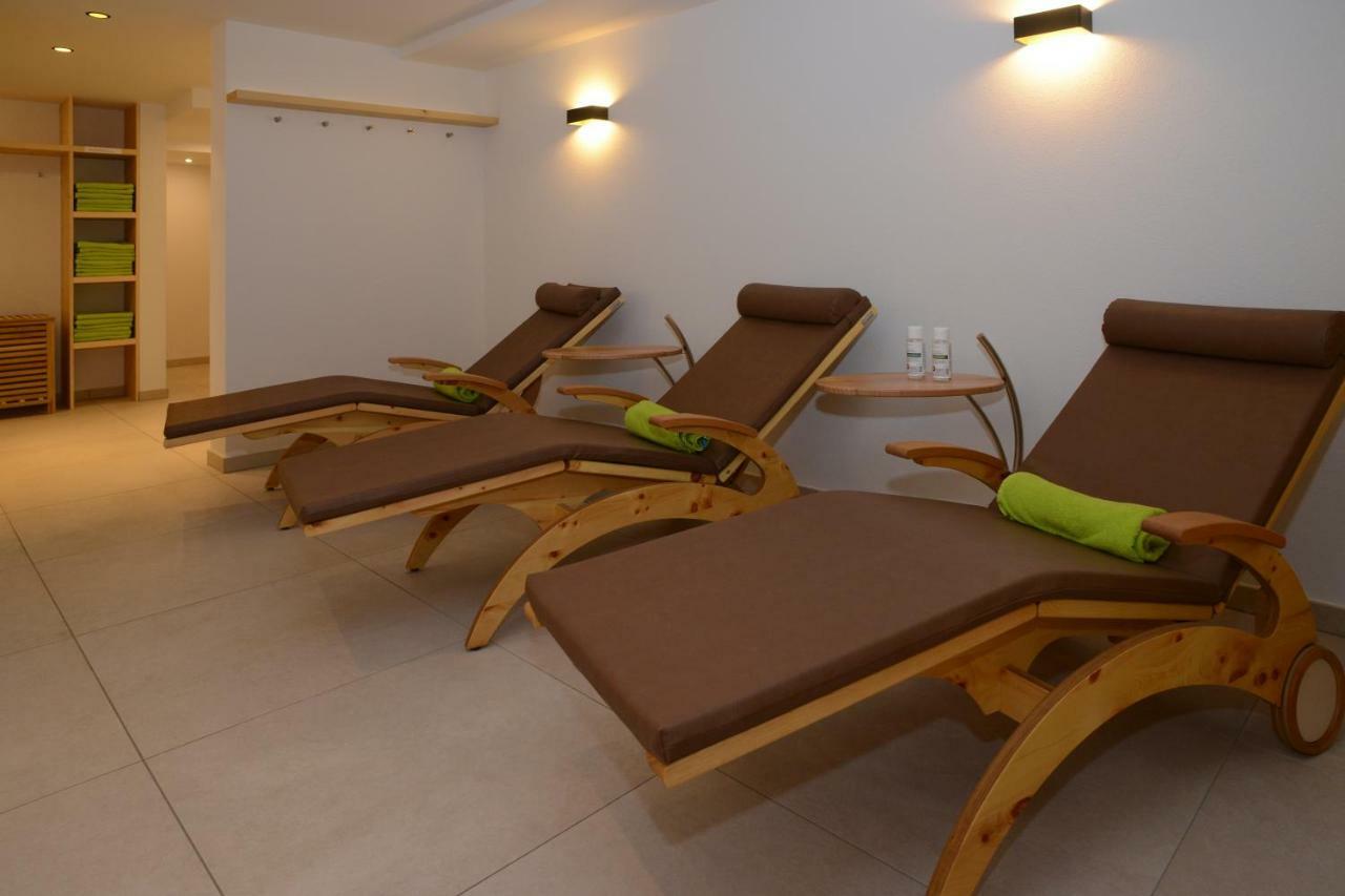 Zuhause In Den Alpen Ihre Ferienwohnung Mit Hallenbad Und Sauna レンツァーハイデ エクステリア 写真